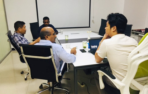 Three Singaporean customers came to DOING to inspect waste tyre to fuel oil recycling plant